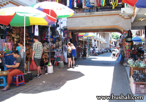 Pasar-Seni-Ubud